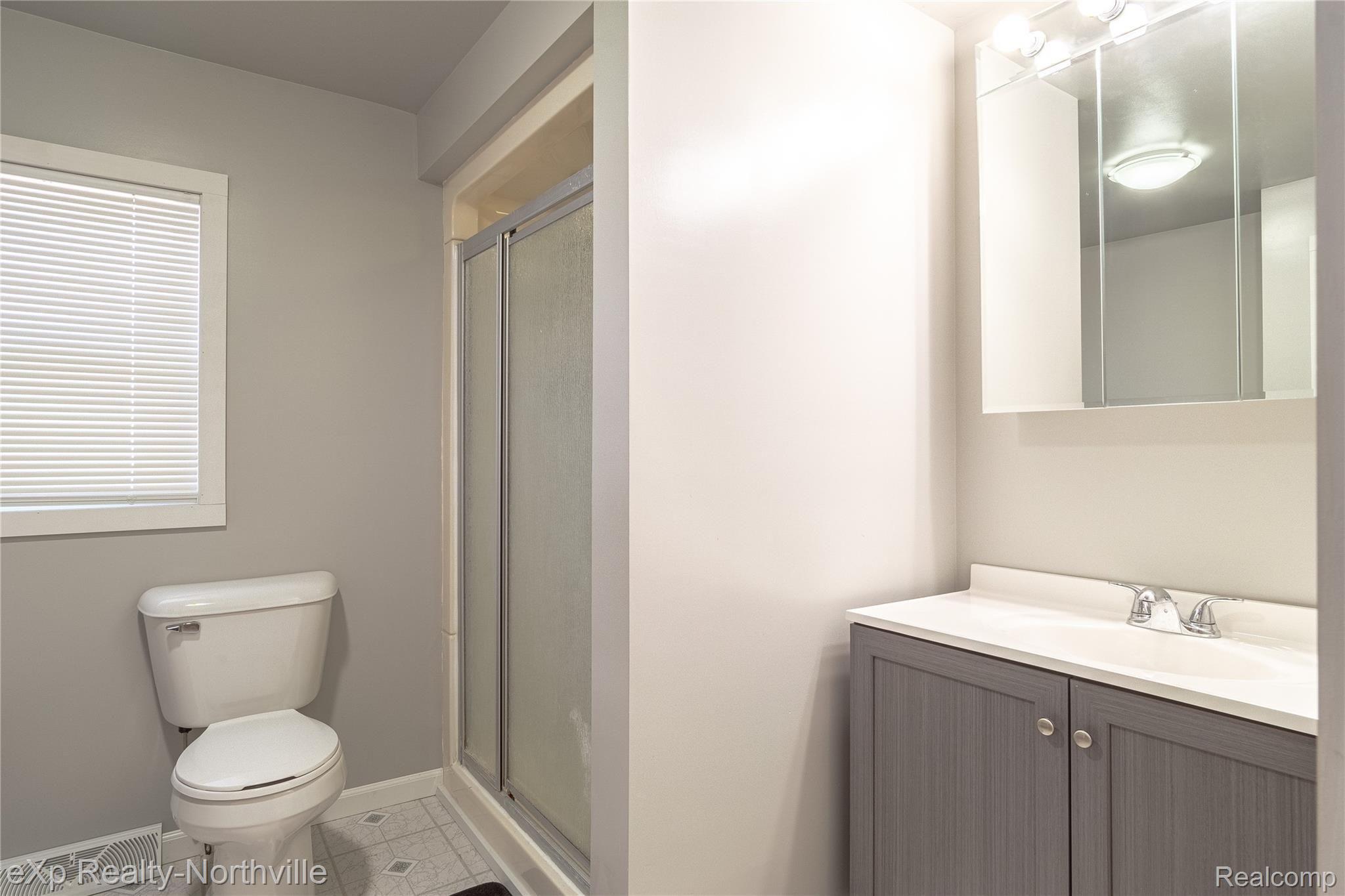 9051 North Latson Road Howell, MI 48855 - Photo 40 of 61 Interiors (20 of 41).jpg
