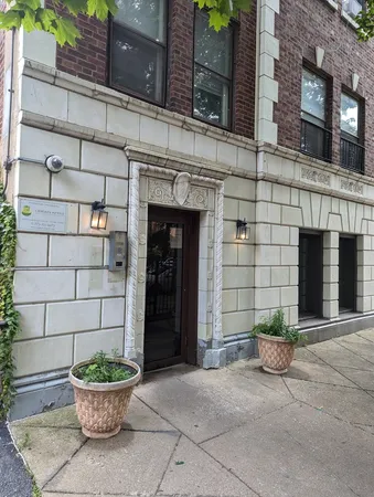 $2,500 | 5135 South Kenwood Avenue, Unit 501, Chicago, IL 60615