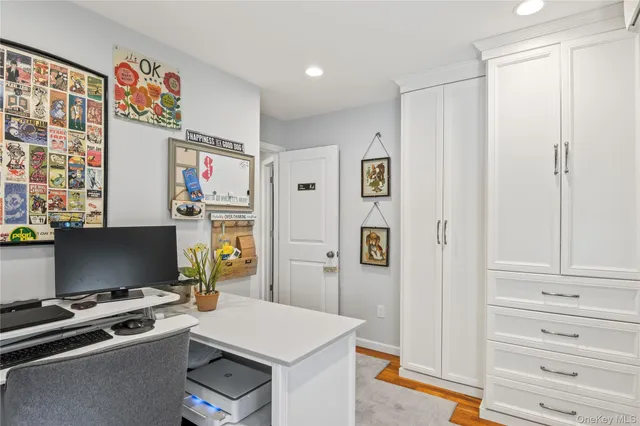 $749,000 | 5 Norma Lane, Kings Park, NY 11754