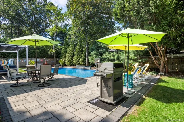 $749,000 | 5 Norma Lane, Kings Park, NY 11754