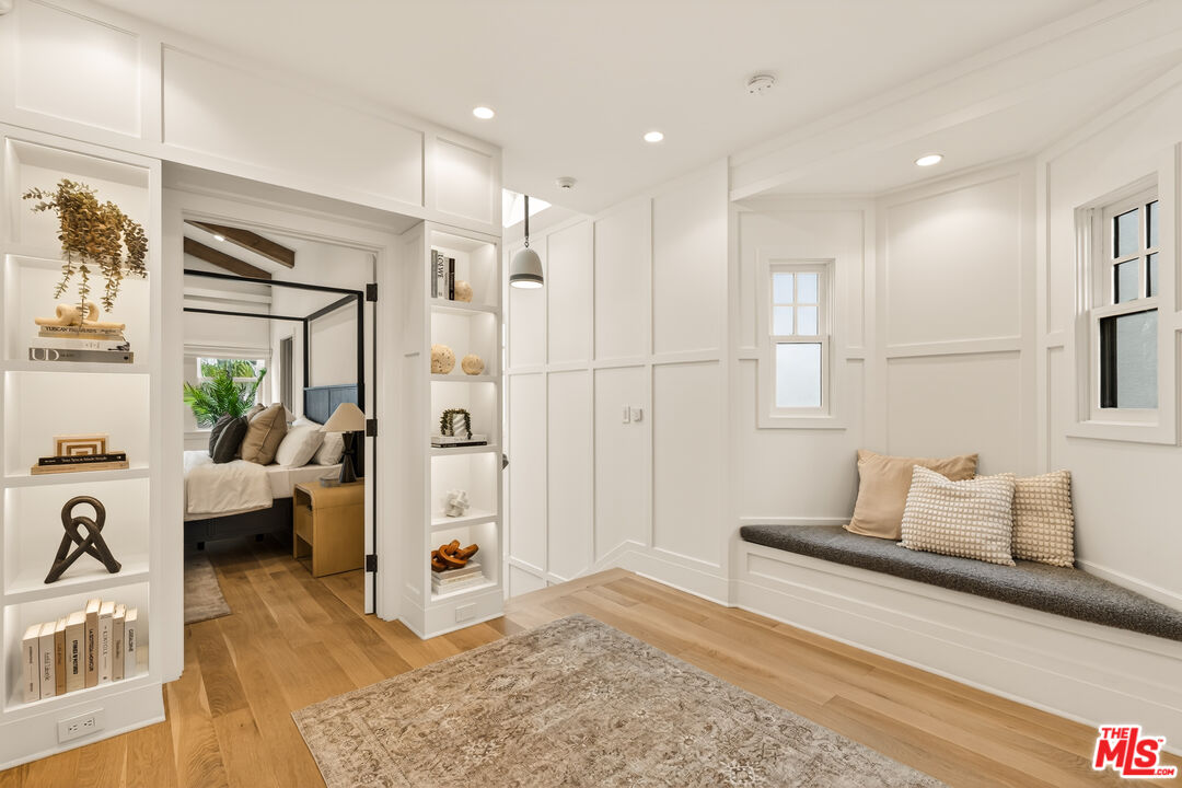 564 Rialto Avenue Venice, CA 90291 - Photo 19 of 47