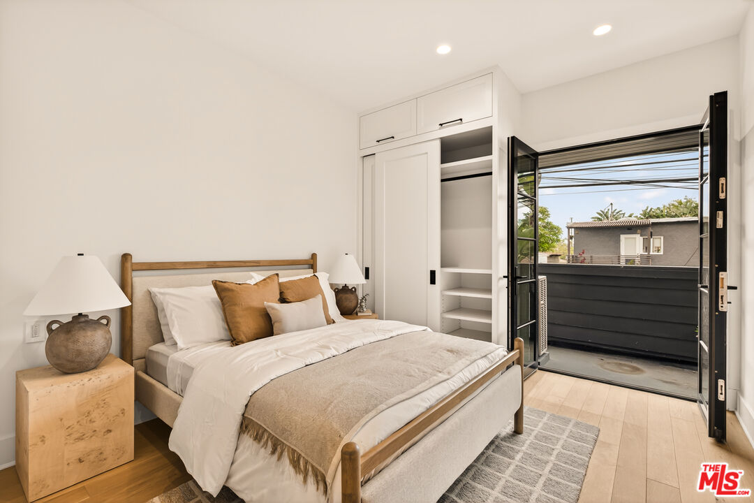 564 Rialto Avenue Venice, CA 90291 - Photo 30 of 47