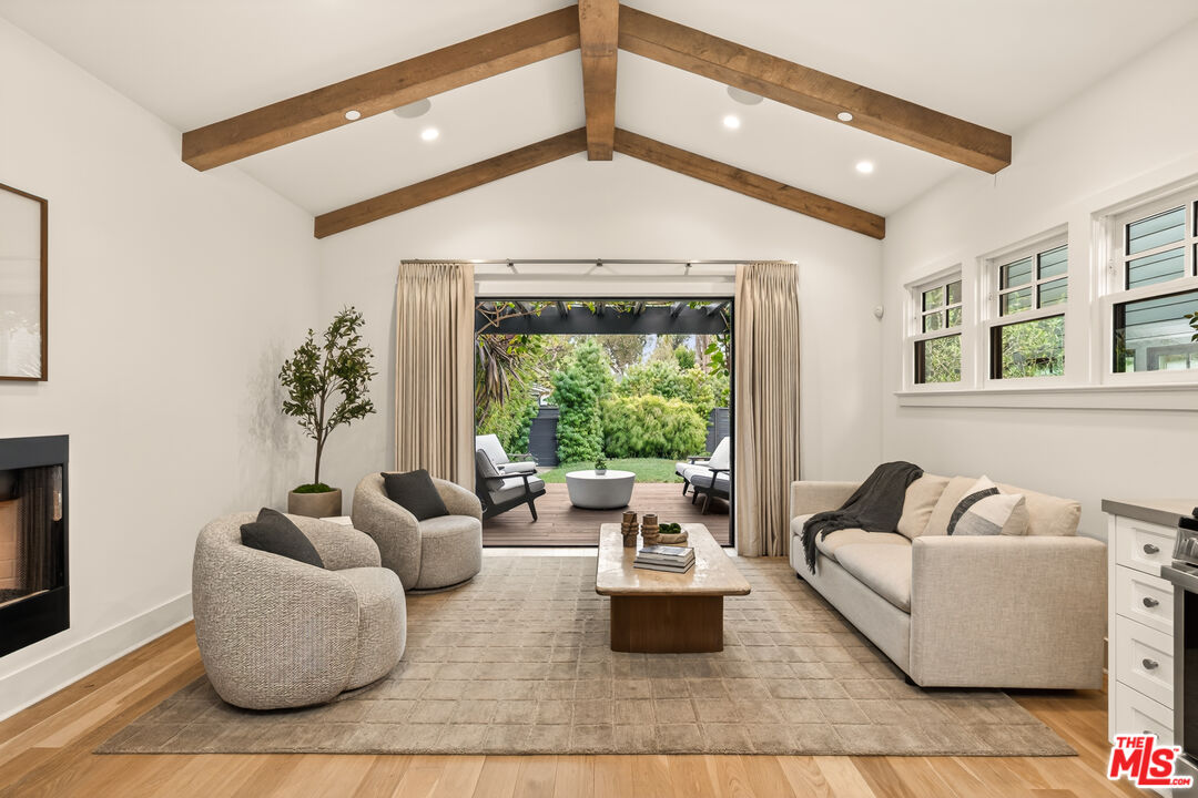 564 Rialto Avenue Venice, CA 90291 - Photo 36 of 47