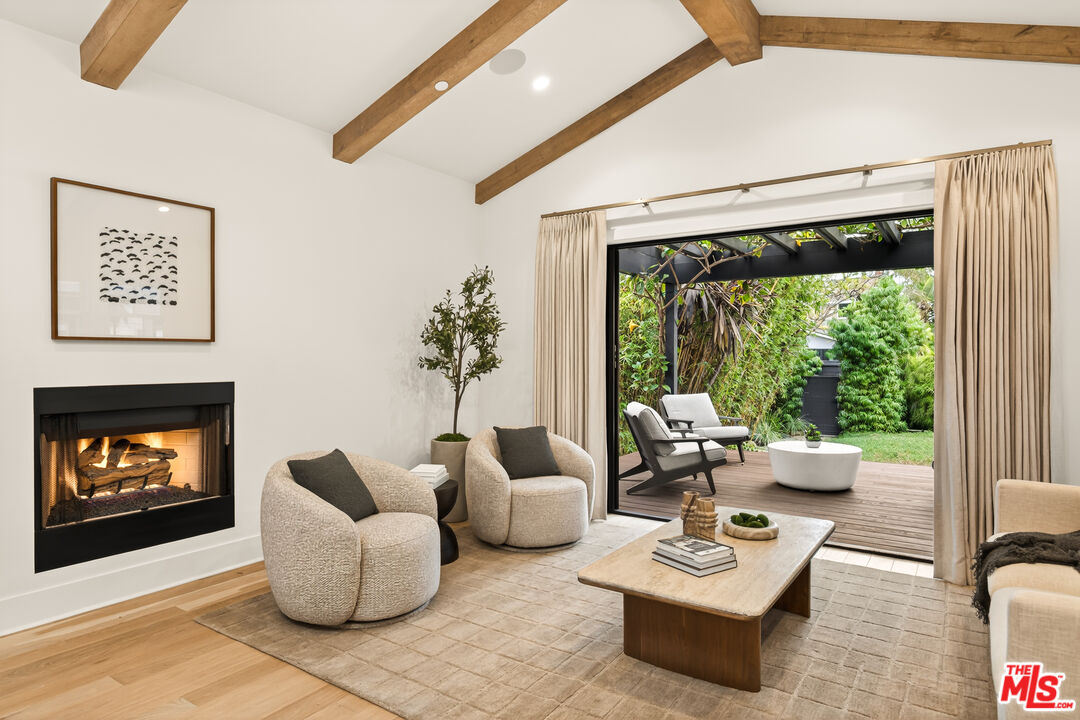 564 Rialto Avenue Venice, CA 90291 - Photo 37 of 47