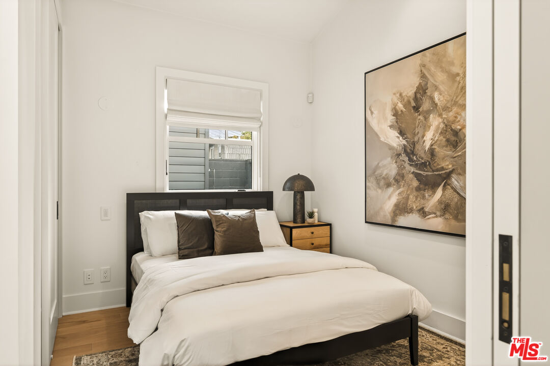 564 Rialto Avenue Venice, CA 90291 - Photo 42 of 47