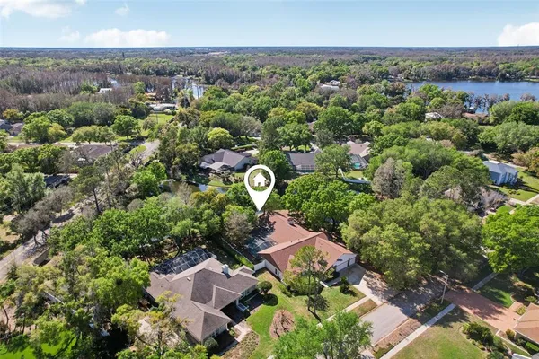 $749,000 | 17922 Clear Lake Drive, Lutz, FL 33548