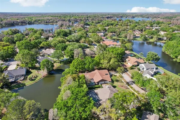 $749,000 | 17922 Clear Lake Drive, Lutz, FL 33548