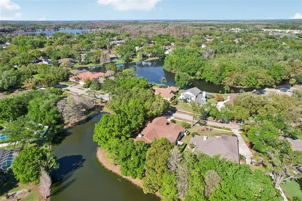 $749,000 | 17922 Clear Lake Drive, Lutz, FL 33548