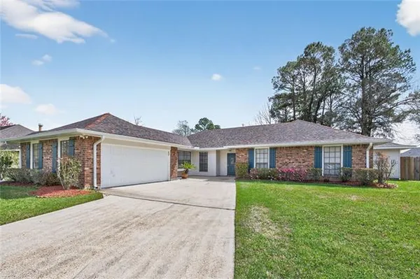 $341,000 | 855 Cross Gates Boulevard, Slidell, LA 70461