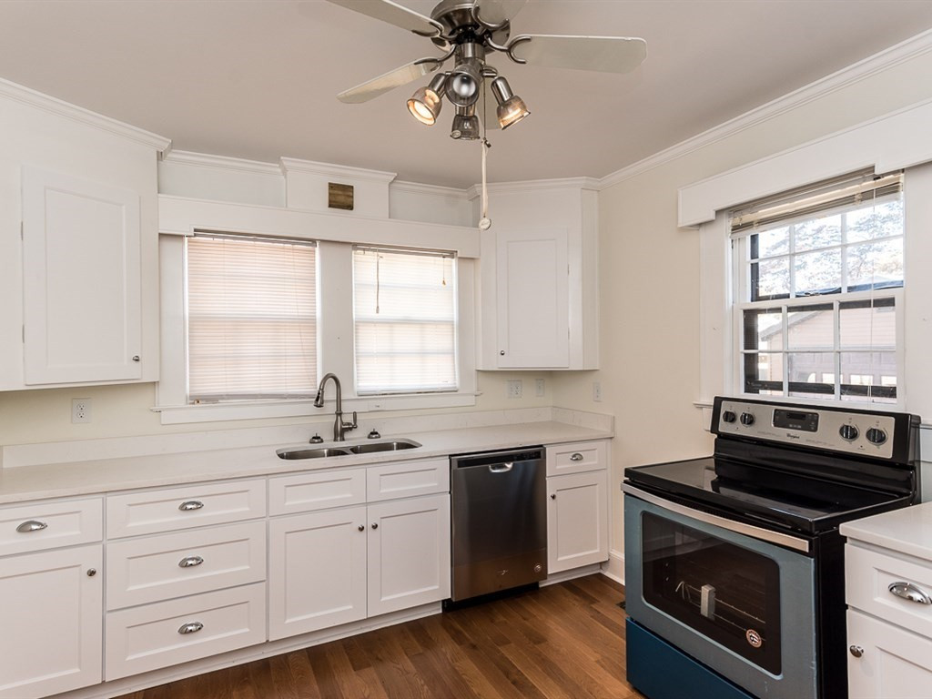 401 North Maple Street Graham, NC 27253 - Photo 21 of 25 Photo 21