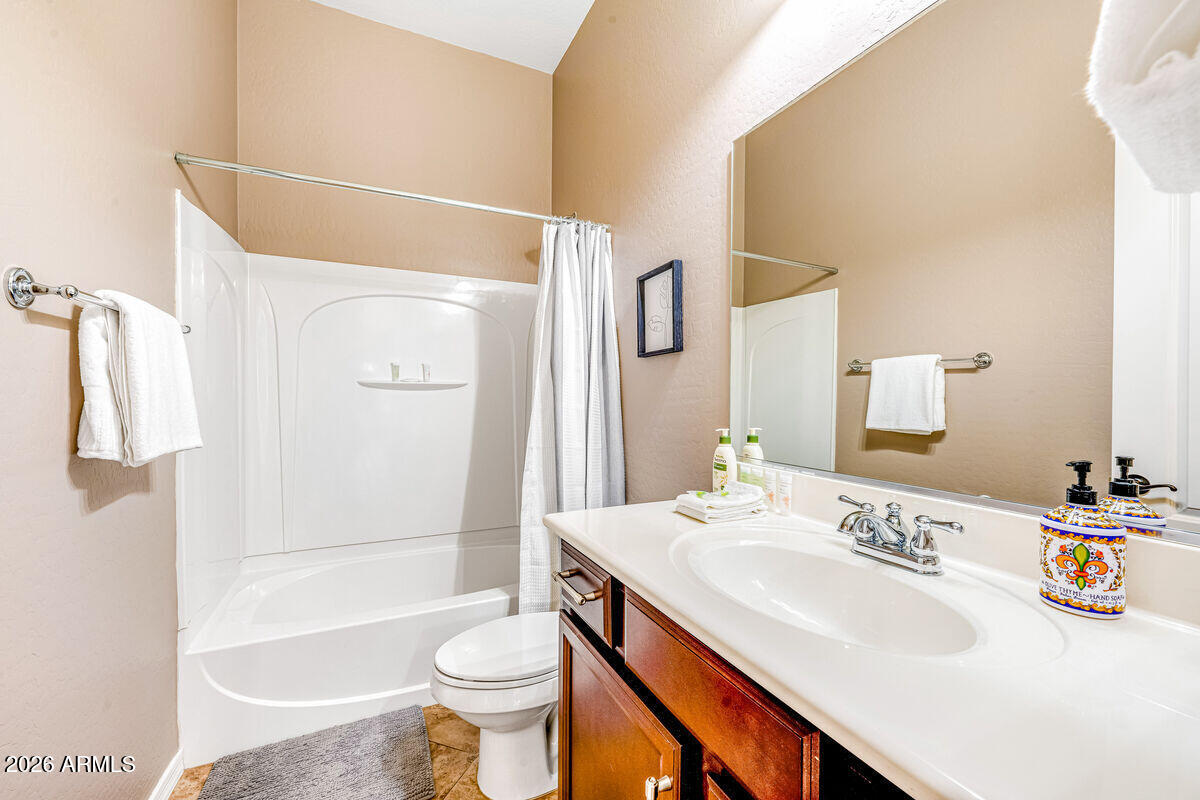 417 East Summerside Road Phoenix, AZ 85042 - Photo 18 of 29 image_173564816