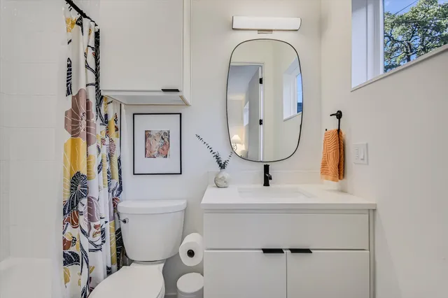 $4,000 | 410 West Alpine Road, Unit 3, Austin, TX 78704