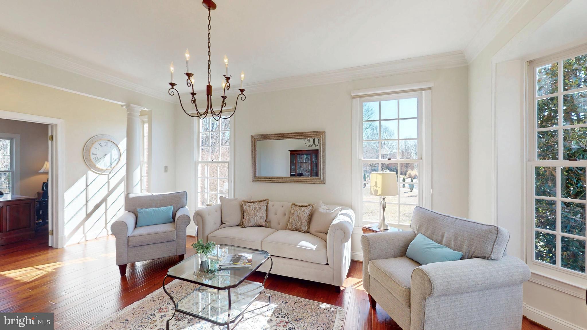 9728 Middleton Ridge Road Vienna, VA 22182 - Photo 5 of 81