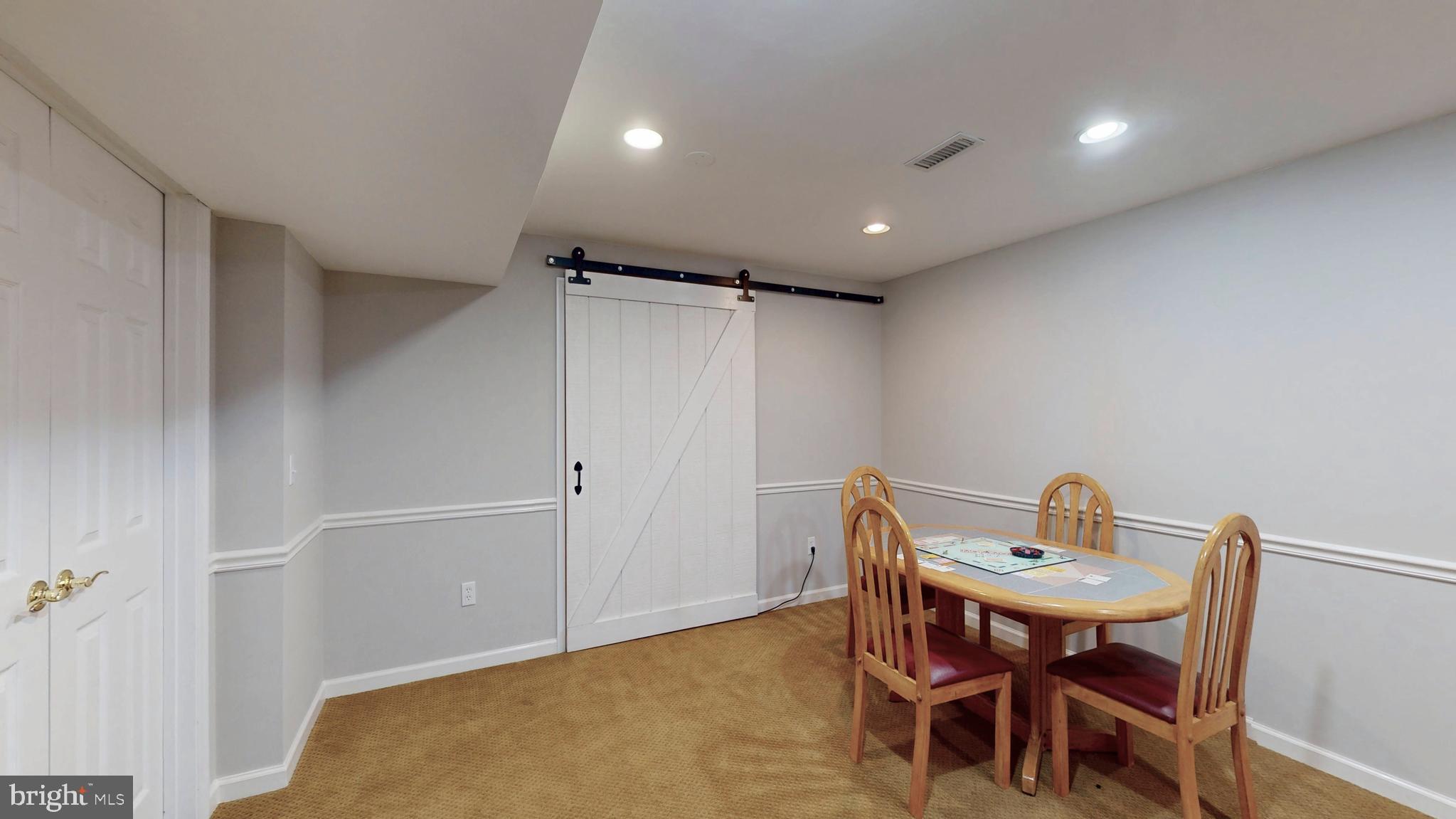 9728 Middleton Ridge Road Vienna, VA 22182 - Photo 60 of 81