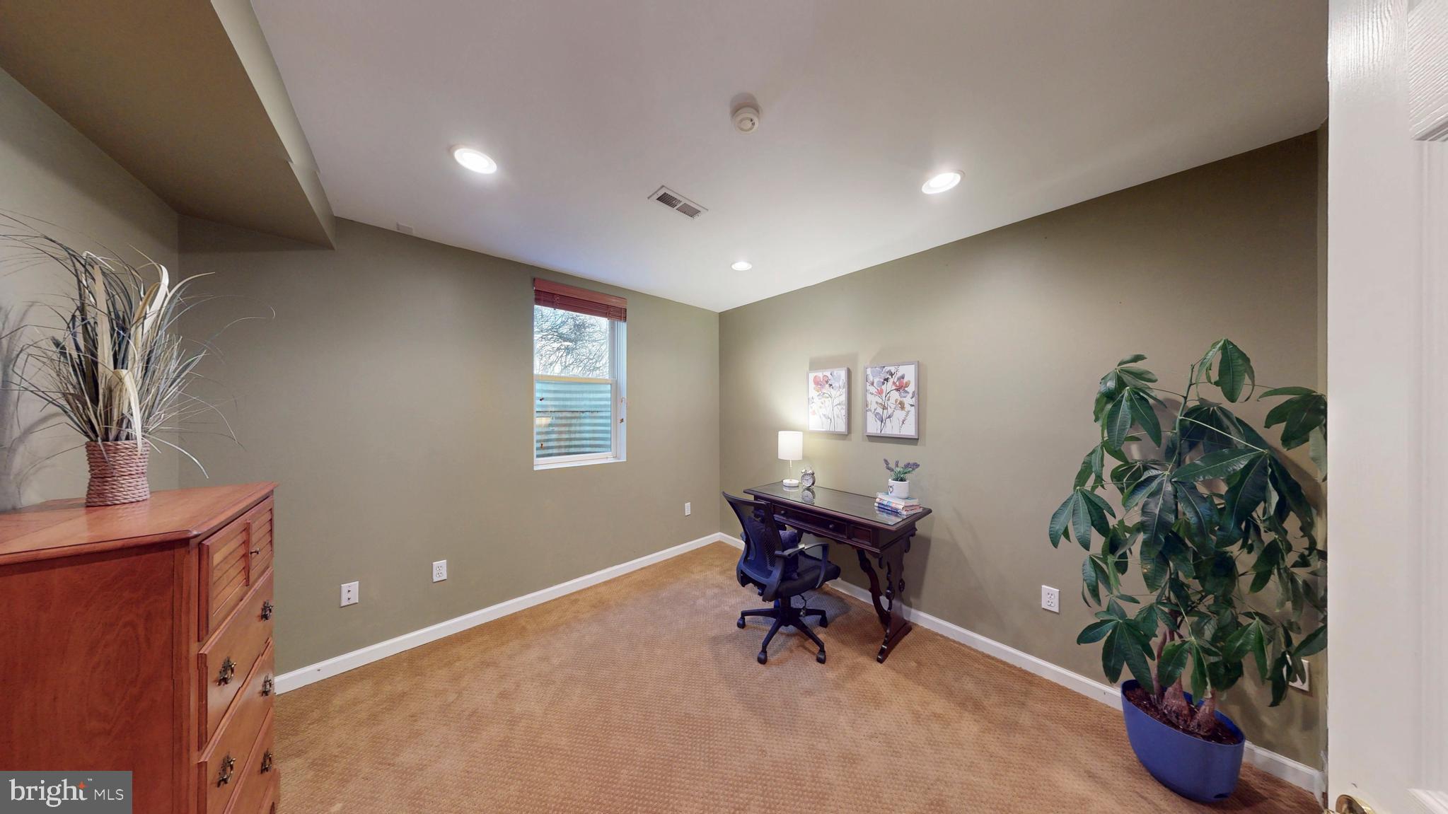 9728 Middleton Ridge Road Vienna, VA 22182 - Photo 64 of 81