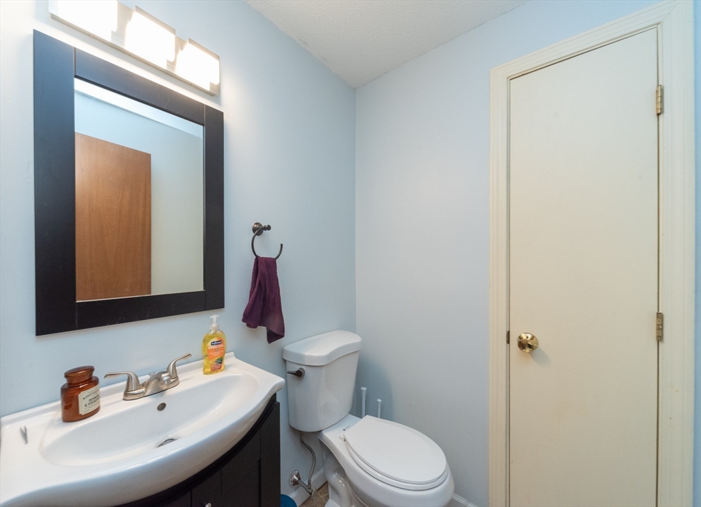 162 Ayer Road, Unit G5 Shirley, MA 01464 - Photo 13 of 36 Gallery Image 13