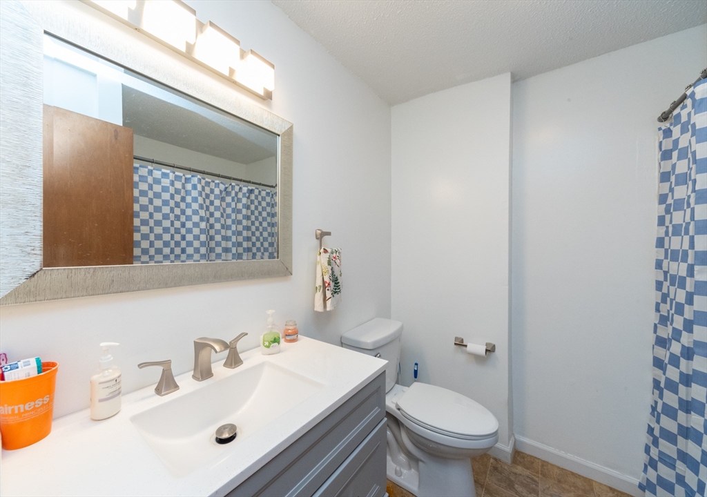 162 Ayer Road, Unit G5 Shirley, MA 01464 - Photo 24 of 36 Gallery Image 24
