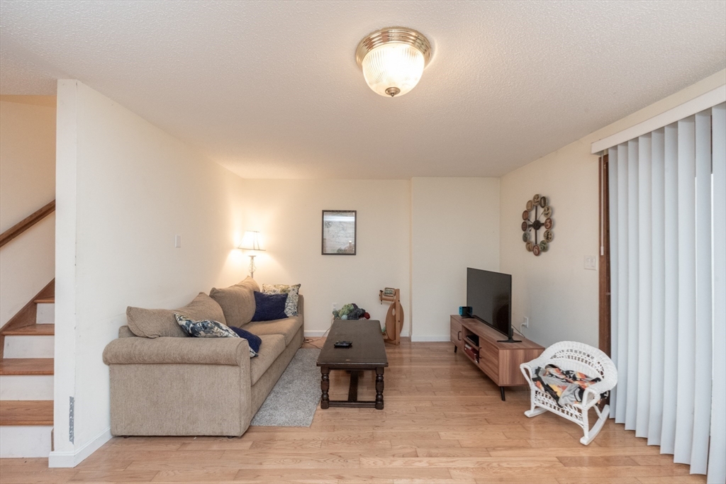162 Ayer Road, Unit G5 Shirley, MA 01464 - Photo 10 of 36 Gallery Image 10