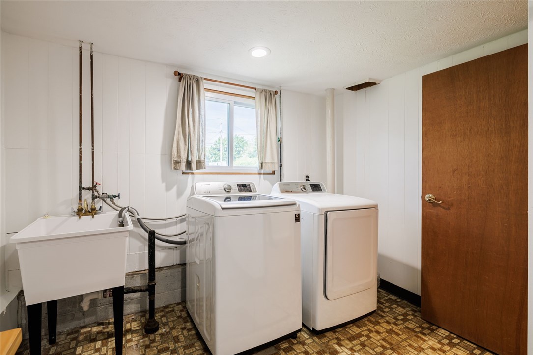 2108 Spencerport Road Gates, NY 14606 - Photo 21 of 35