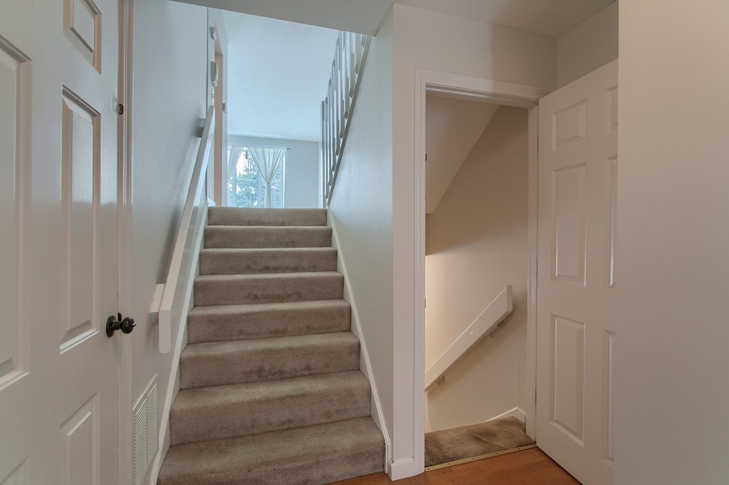 911 Ridgefield Circle, Unit C Clinton, MA 01510 - Photo 2 of 30 Gallery Image 2
