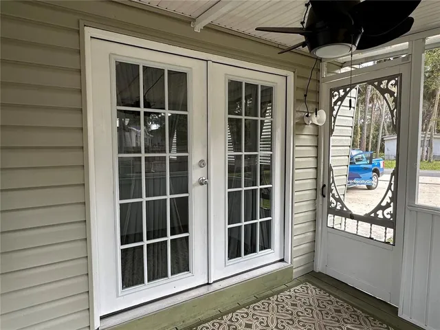 $1,700 | 24007 River Road, Astor, FL 32102