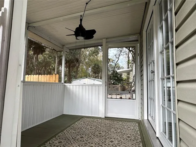 $1,700 | 24007 River Road, Astor, FL 32102