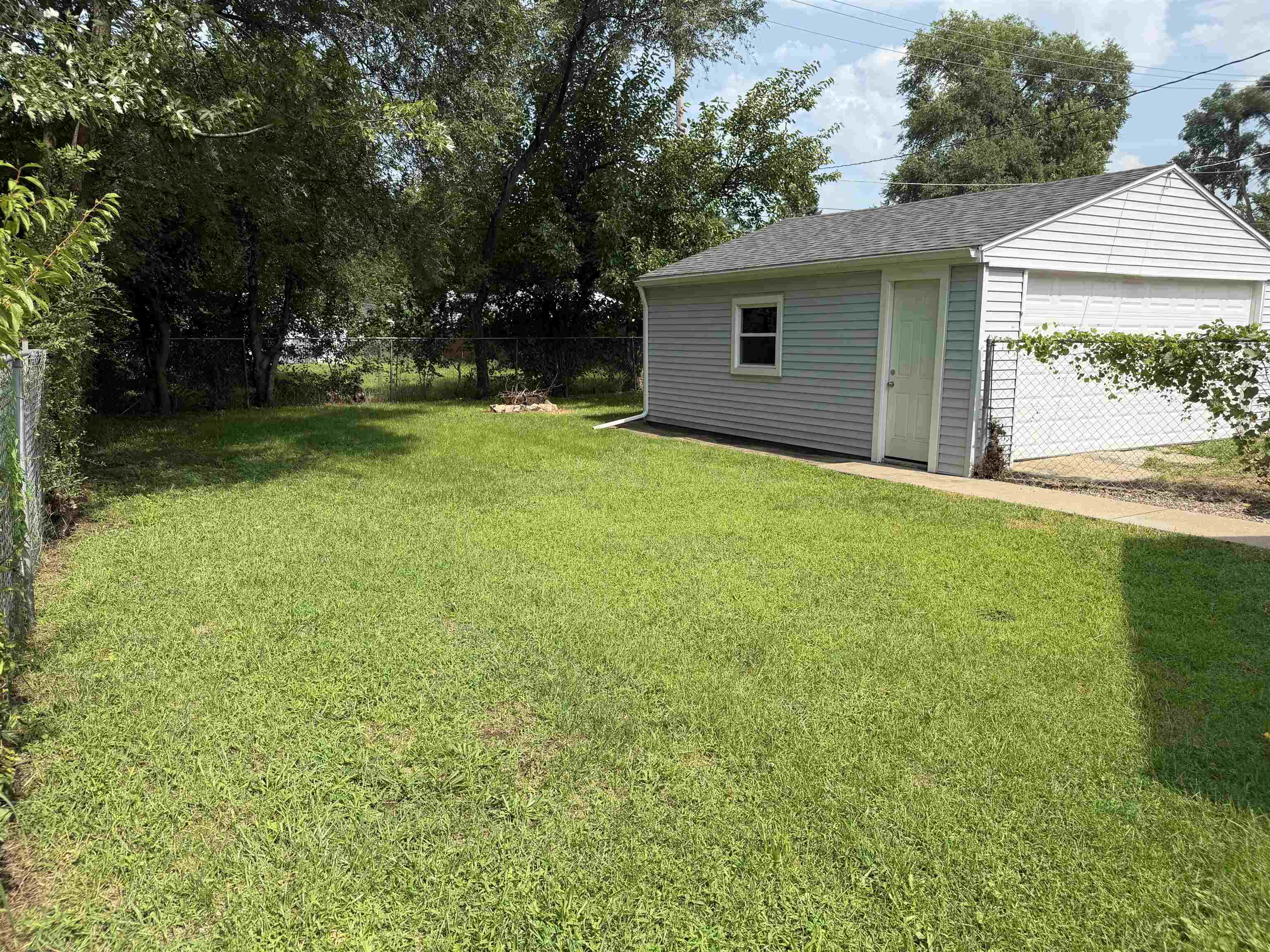918 Windsor Road Loves Park, IL 61111 - Photo 6 of 24 Gallery Image 6