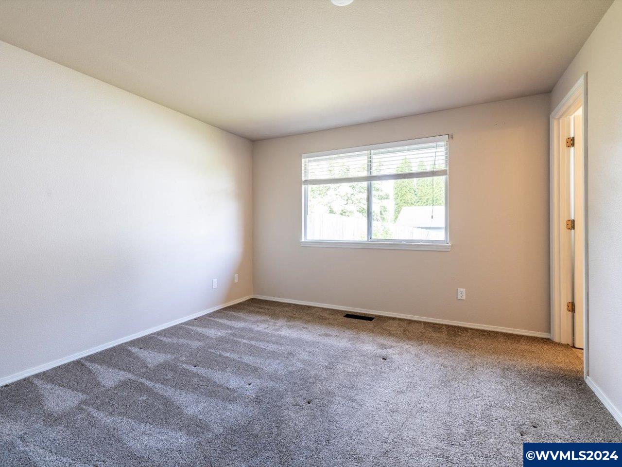 401 Flint Ridge Street Southeast Salem, OR 97306 - Photo 14 of 21 Gallery Image 14