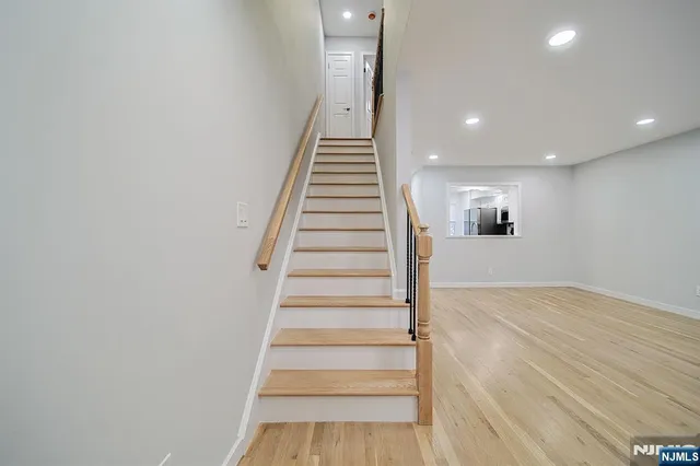 $3,950 | 196 Madison Avenue, Unit 15, Cresskill, NJ 07626