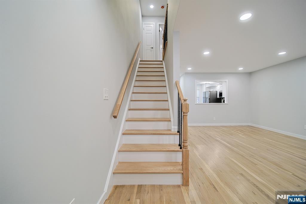 196 Madison Avenue, Unit 15 Cresskill, NJ 07626 - Photo 12 of 25