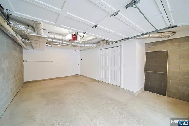 $3,950 | 196 Madison Avenue, Unit 15, Cresskill, NJ 07626