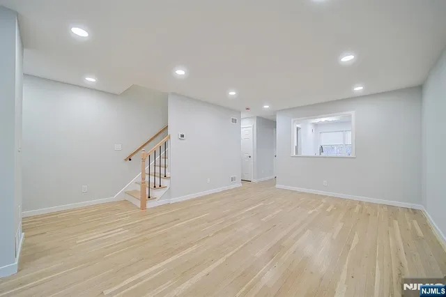 $3,950 | 196 Madison Avenue, Unit 15, Cresskill, NJ 07626