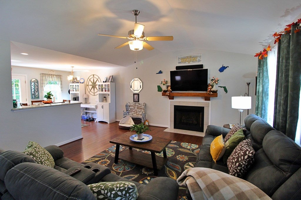 804 Skyline Road Appomattox, VA 24522 - Photo 8 of 32 Gallery Image 8