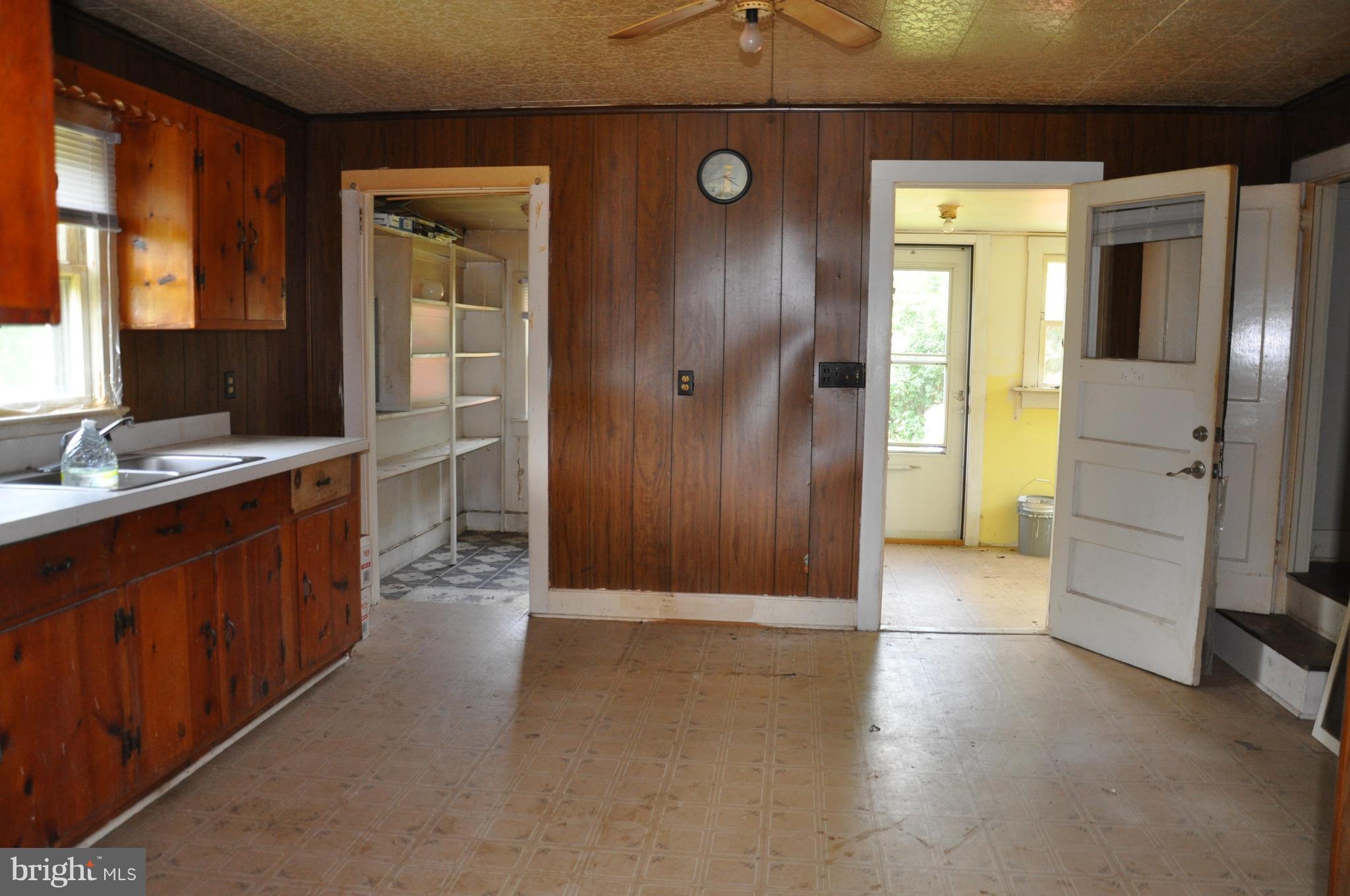 102 Murphy Road Centreville, MD 21617 - Photo 3 of 12 Kitchen