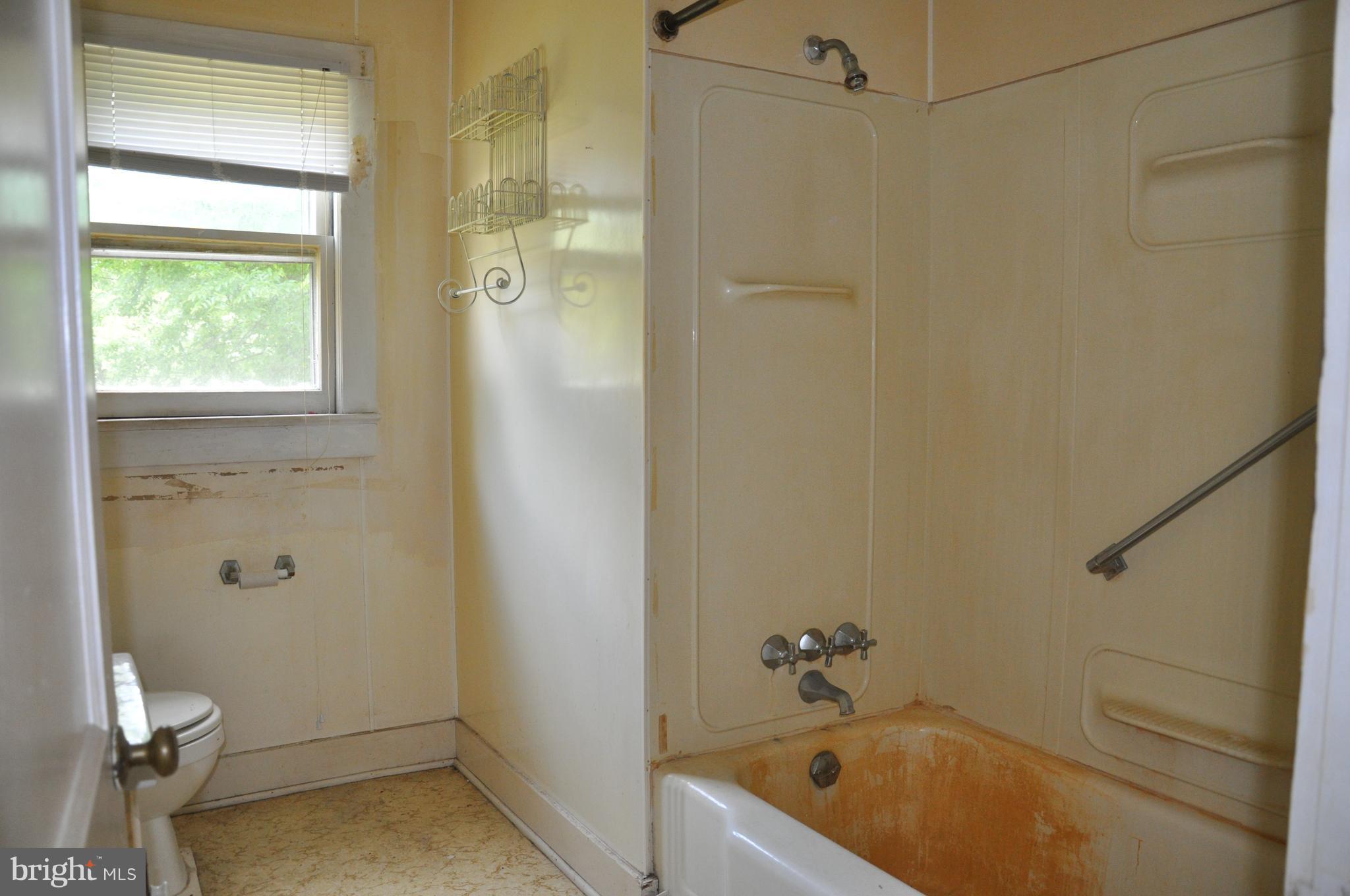 102 Murphy Road Centreville, MD 21617 - Photo 10 of 12 Bath