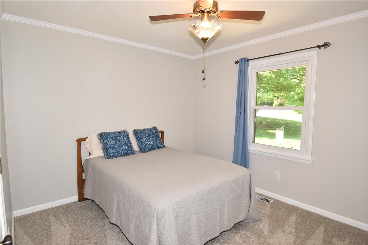 401 East Millbrook Road Raleigh, NC 27609 - Photo 17 of 23 Photo 17