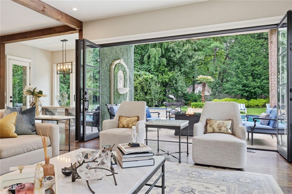 5965 Riverside Drive Sandy Springs, GA 30328 - Photo 19 of 44