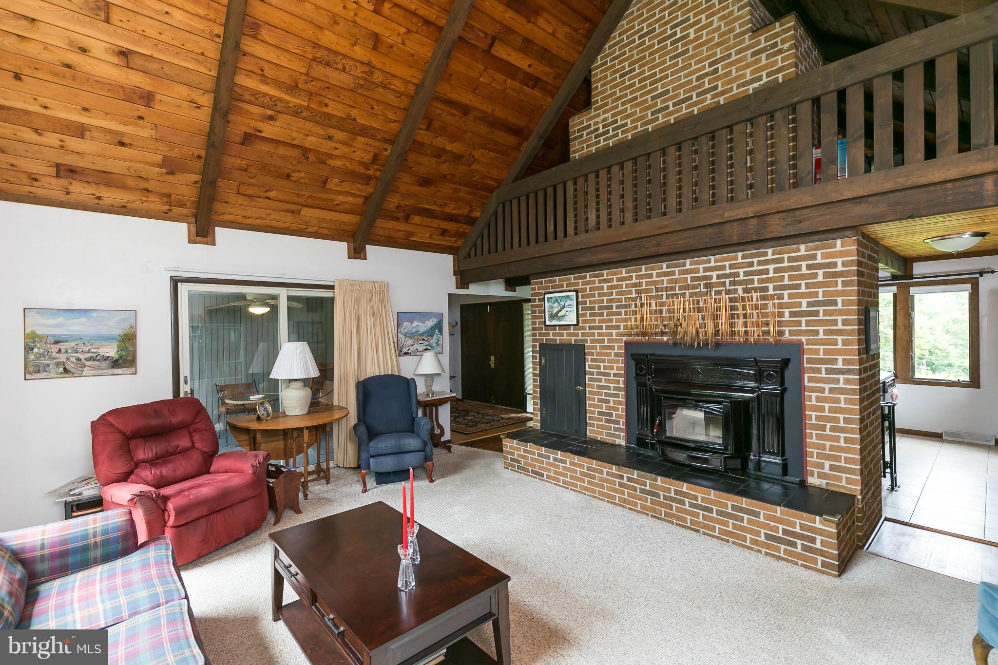 16745 Wesley Chapel Road Monkton, MD 21111 - Photo 8 of 30 Living Room