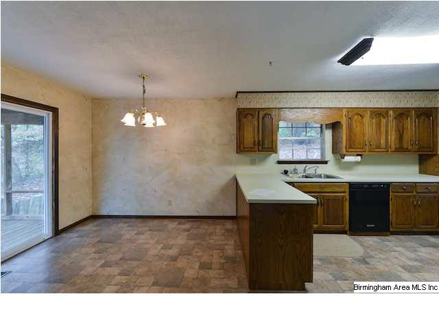 1265 Bennett Drive Alabaster, AL 35007 - Photo 11 of 32