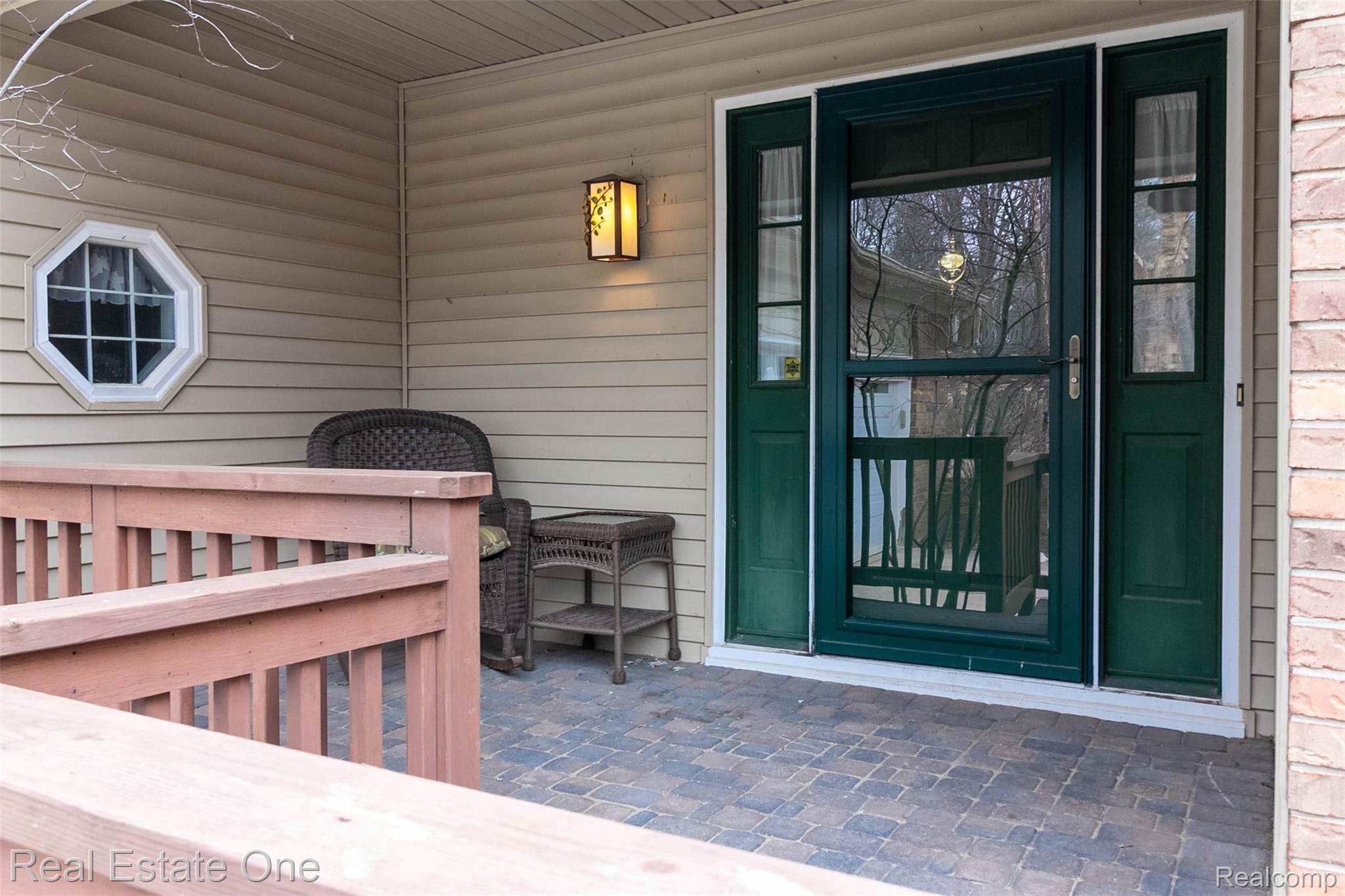 1255 Seville Road Rochester, MI 48309 - Photo 5 of 58 5.jpg