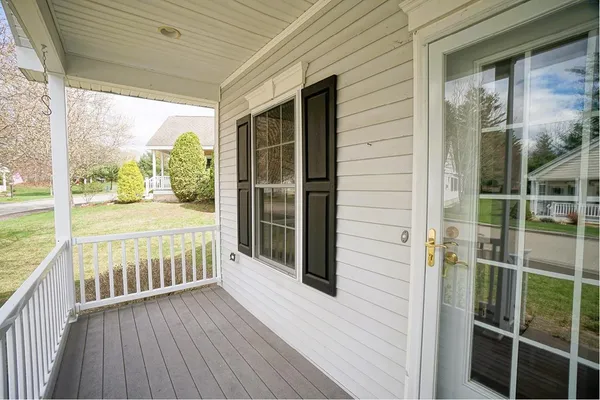 $669,000 | 4 Haley Court, Londonderry, NH 03053