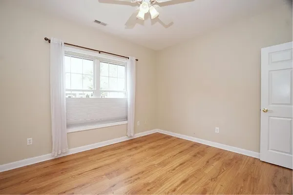 $669,000 | 4 Haley Court, Londonderry, NH 03053