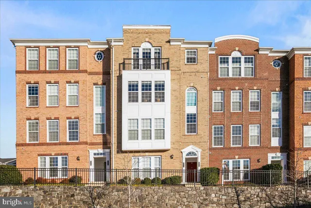 $560,000 | 42710 Telford Terrace, Ashburn, VA 20147