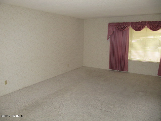 660 East River Road, Unit R Tucson, AZ 85704 - Photo 6 of 14