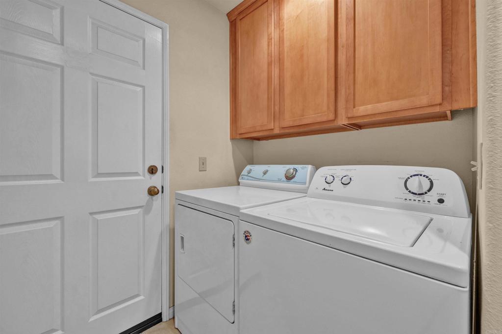 3486 Swinging V Road Borrego Springs, CA 92004 - Photo 21 of 41 a utility room with dryer and washer
