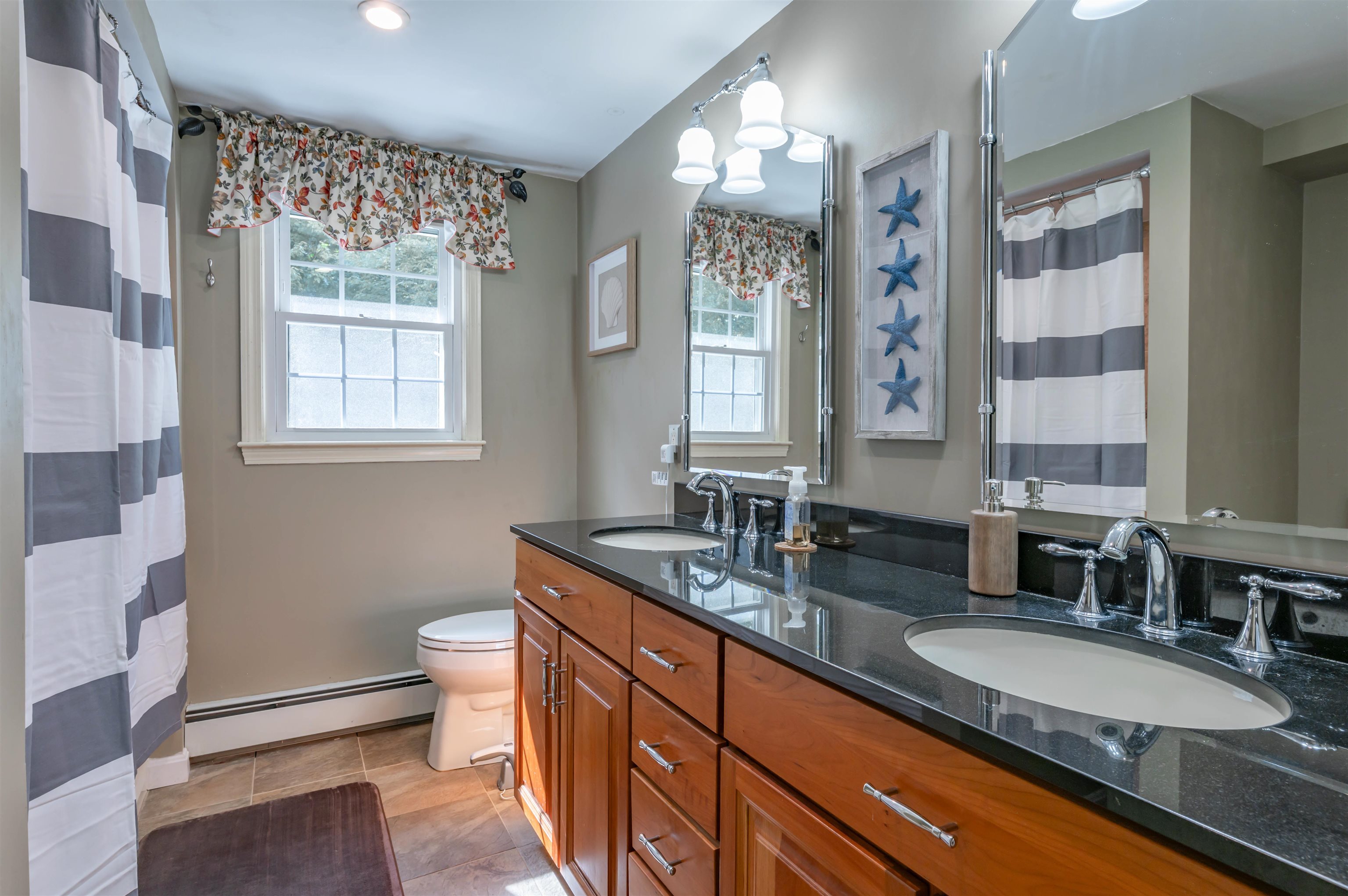22 Beechwood Road Hudson, NH 03051 - Photo 42 of 60