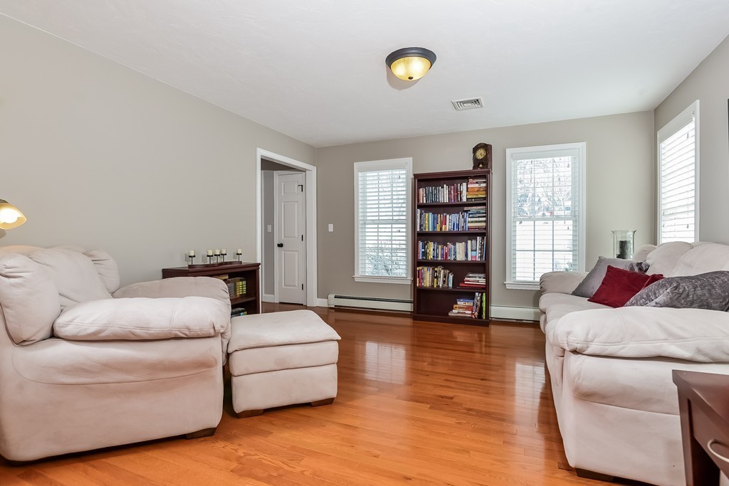 58 Highridge Road Bellingham, MA 02019 - Photo 4 of 29 Gallery Image 4