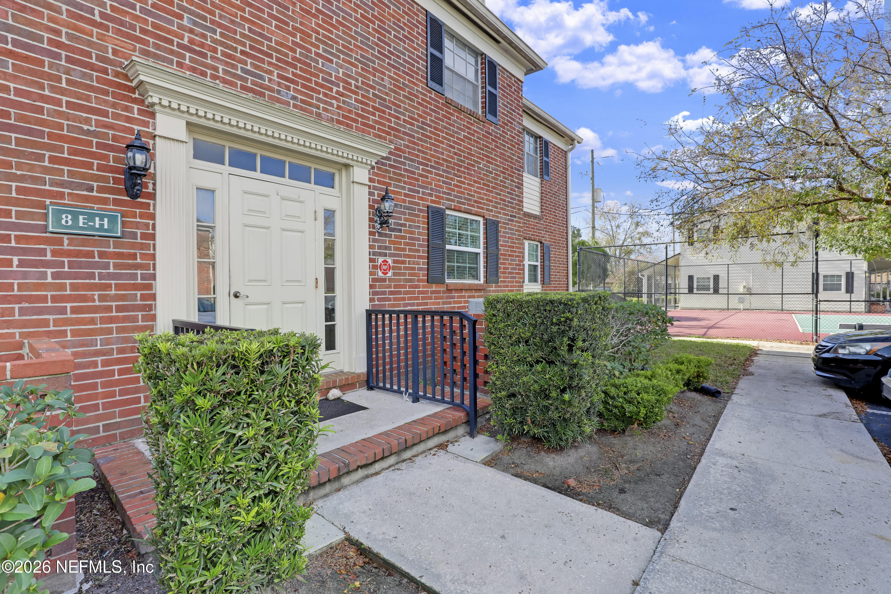 4915 Baymeadows Road, Unit 8H Jacksonville, FL 32217 - Photo 8 of 40 07 Front Entrance