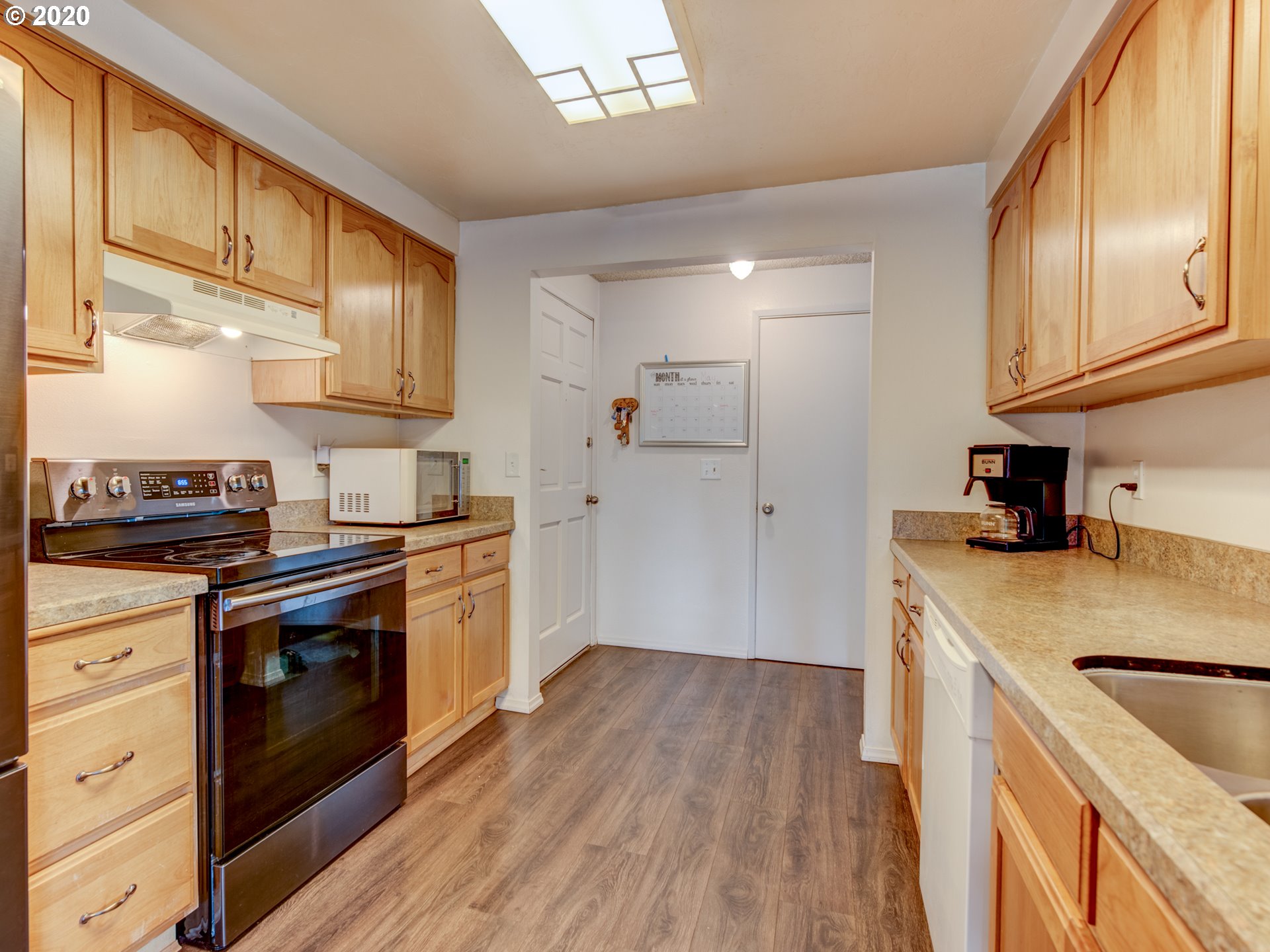 532 South 51st Place Springfield, OR 97478 - Photo 7 of 27