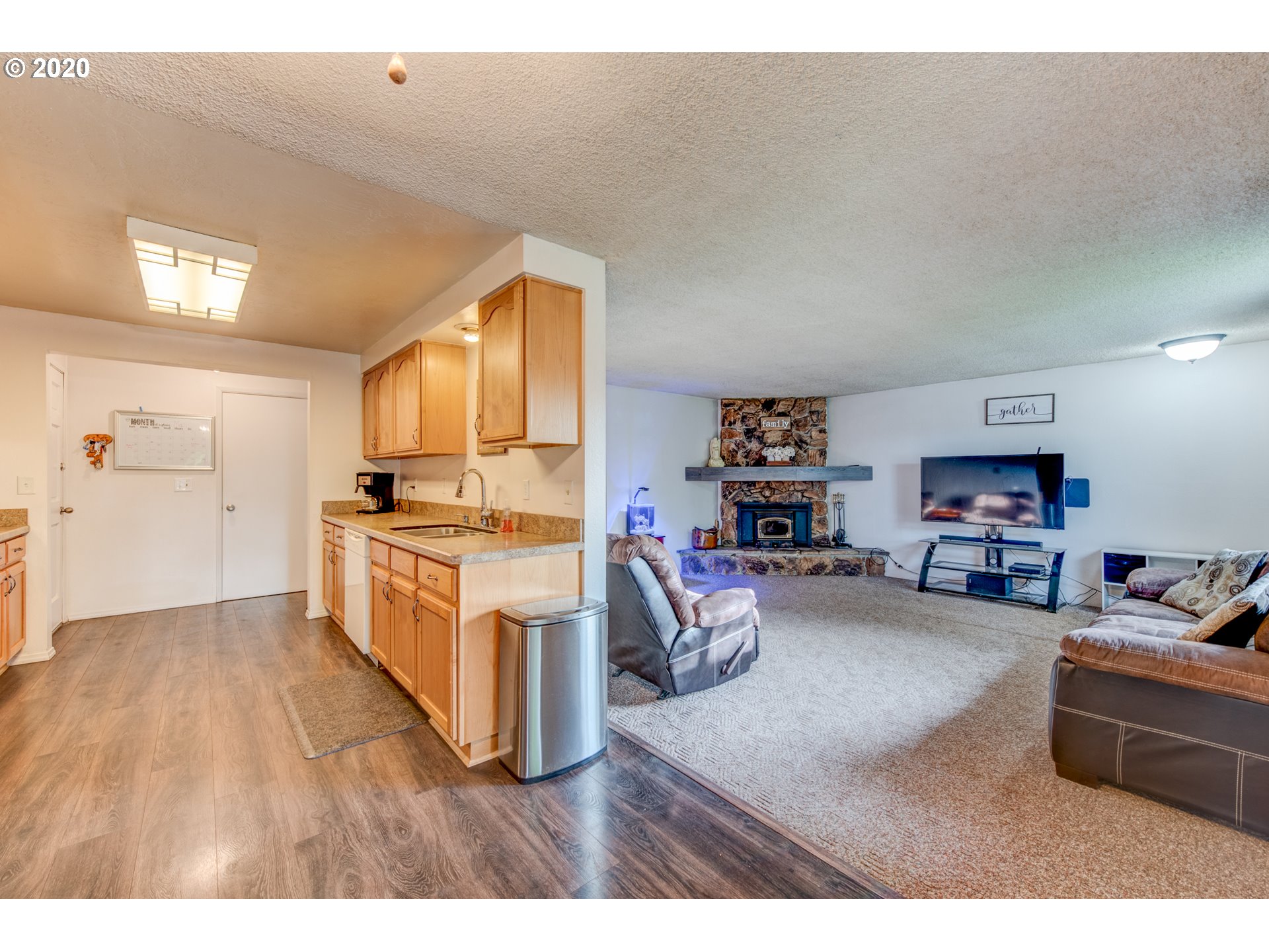 532 South 51st Place Springfield, OR 97478 - Photo 8 of 27